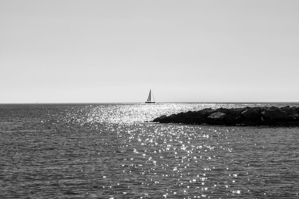 voilier sur la mediterranée