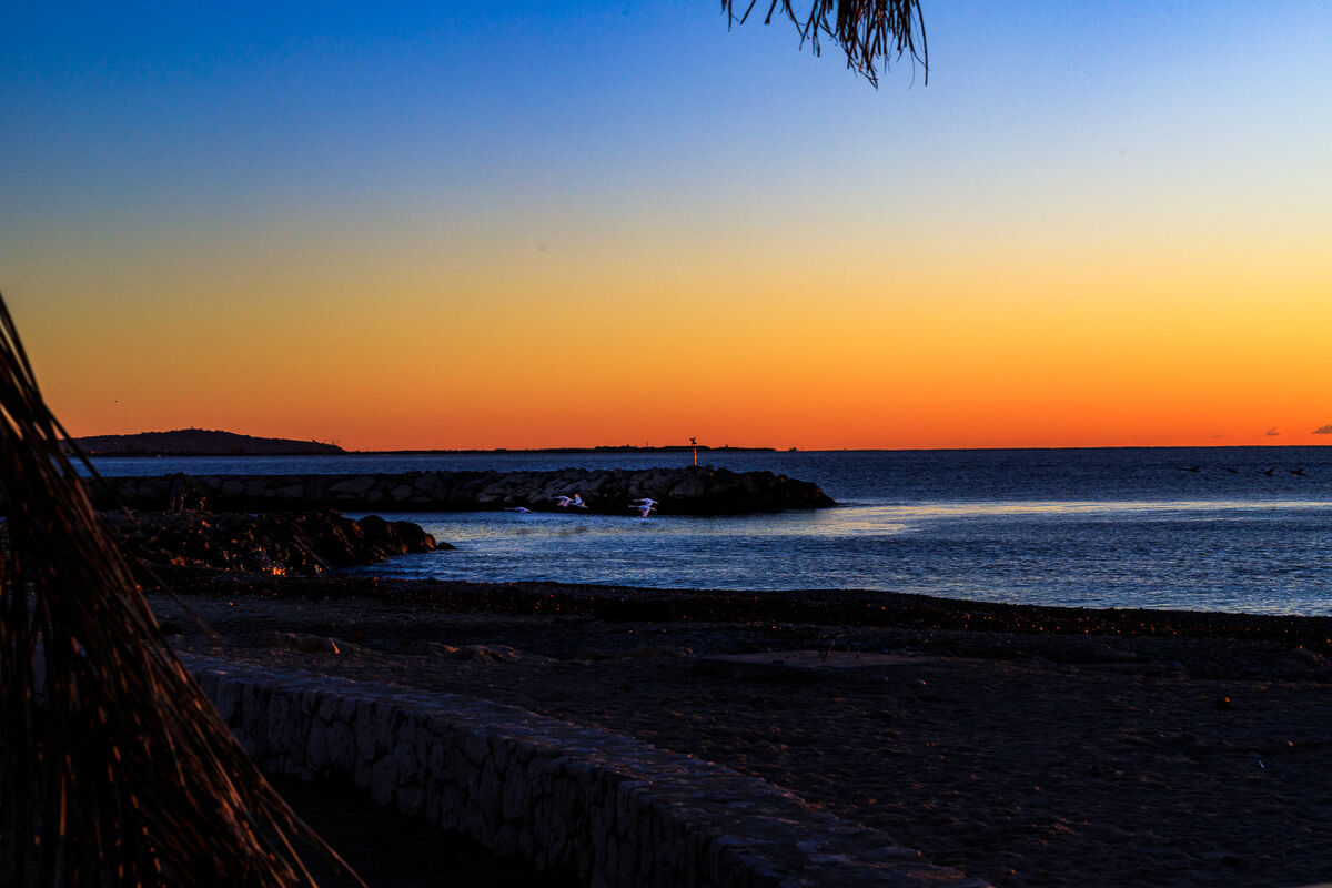 Lever de soleil sur Villeneuve Loubet plage 8697